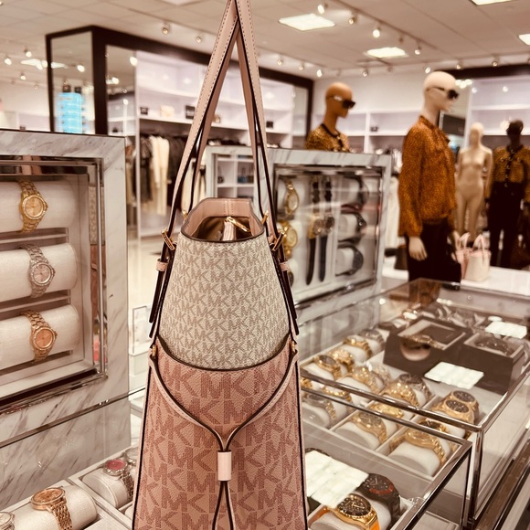 Michael Kors Purse and Wallet - Picture 6 of 15